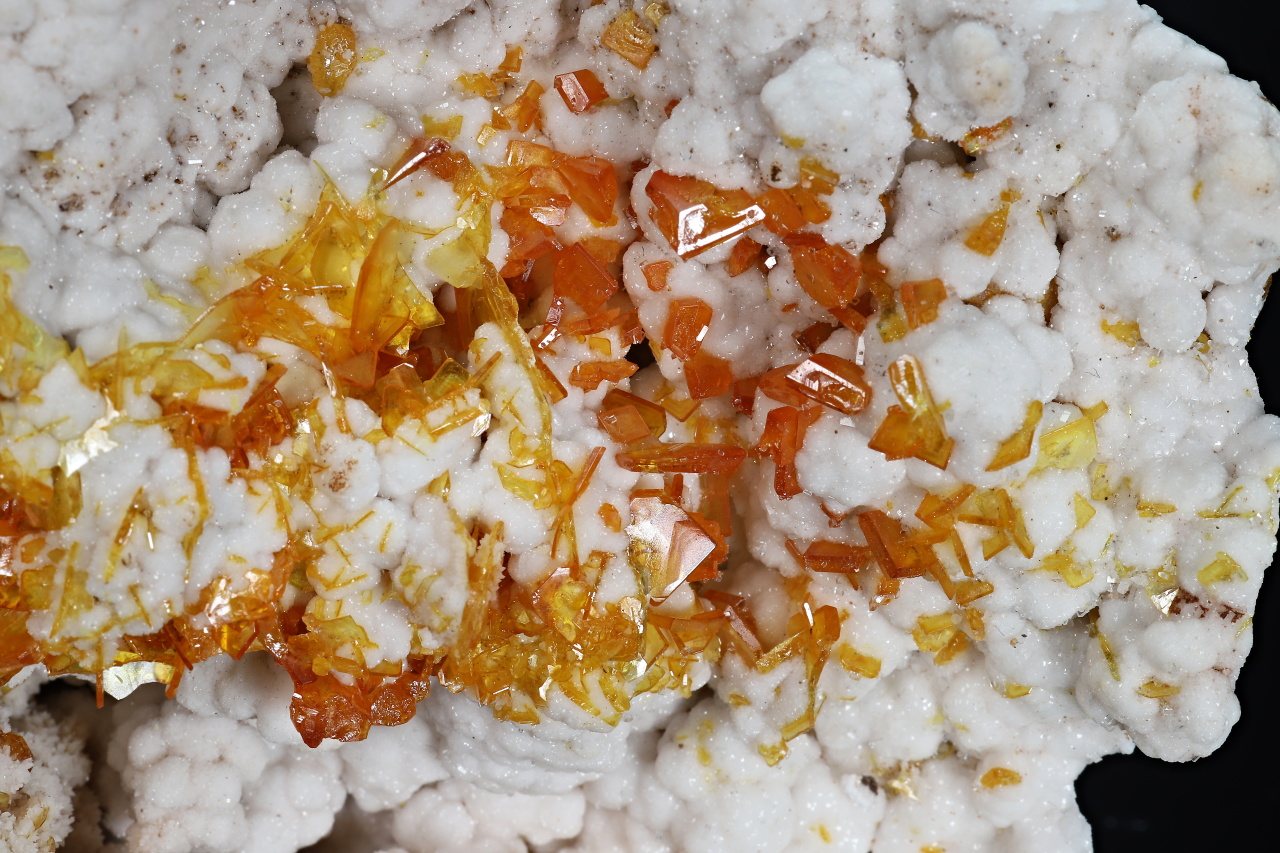 Wulfenite, aragonite - Image 6
