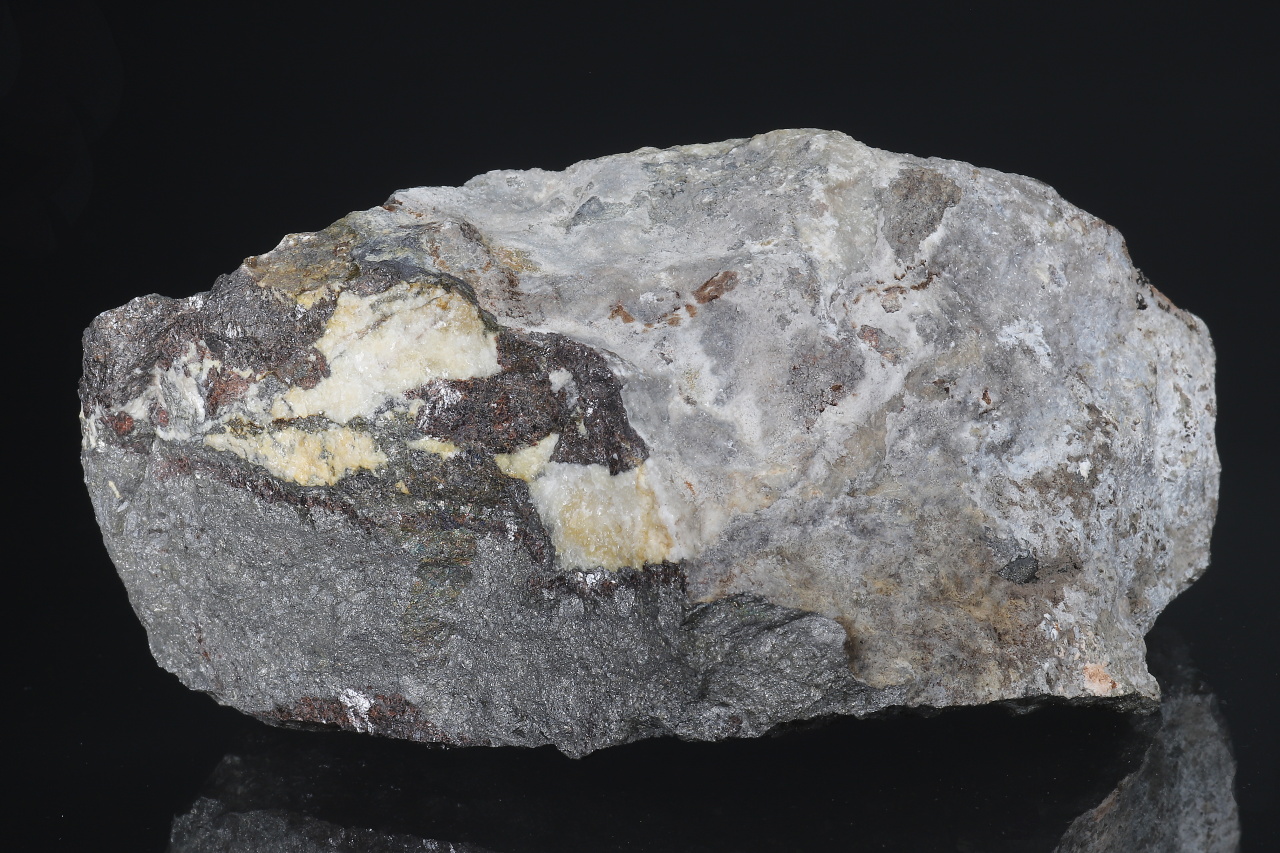 Löllingite, sphalerite