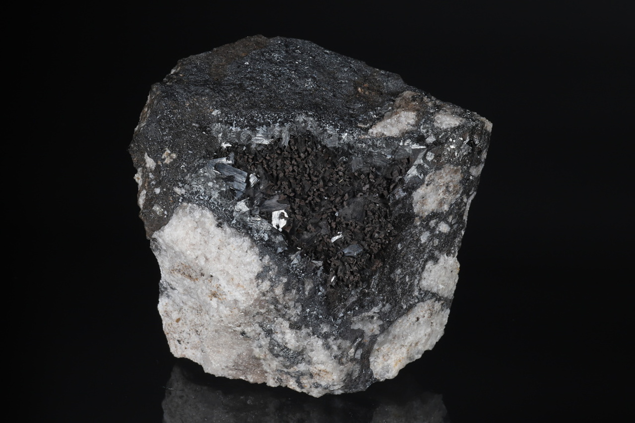 Pyrolusite - Image 2