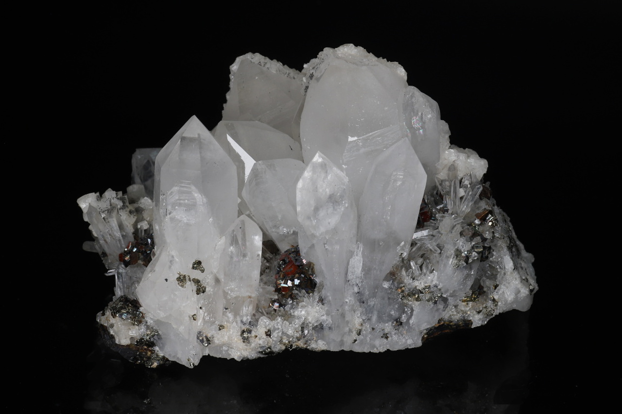 Crystal, pyrite, dolomite - Image 4