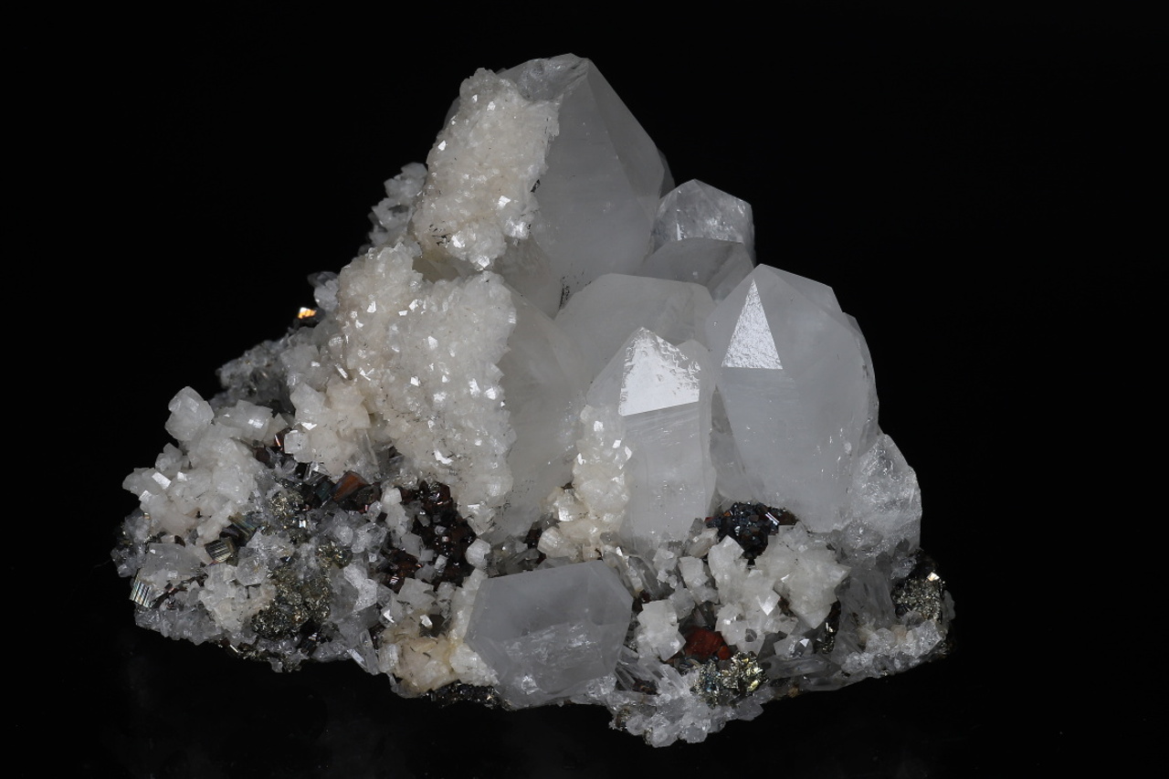 Crystal, pyrite, dolomite - Image 6