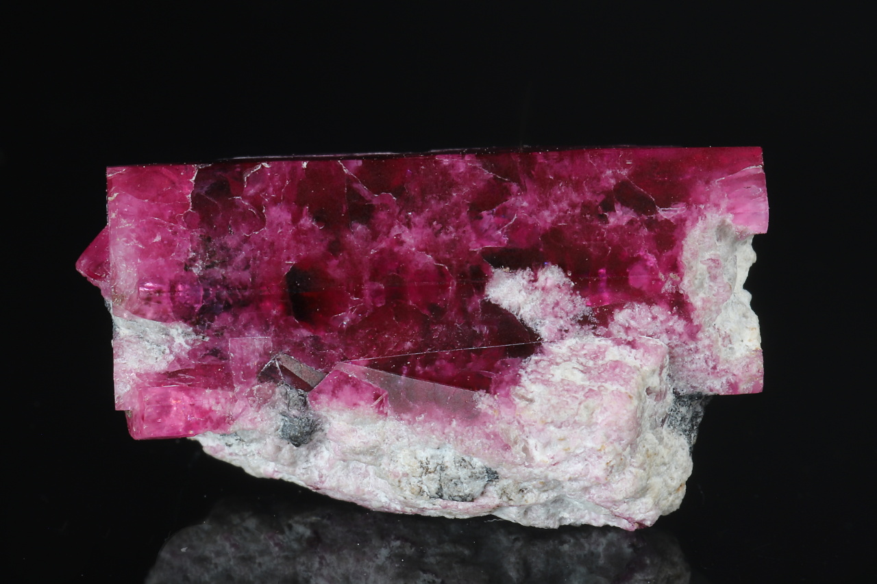 Red Beryl - Image 5