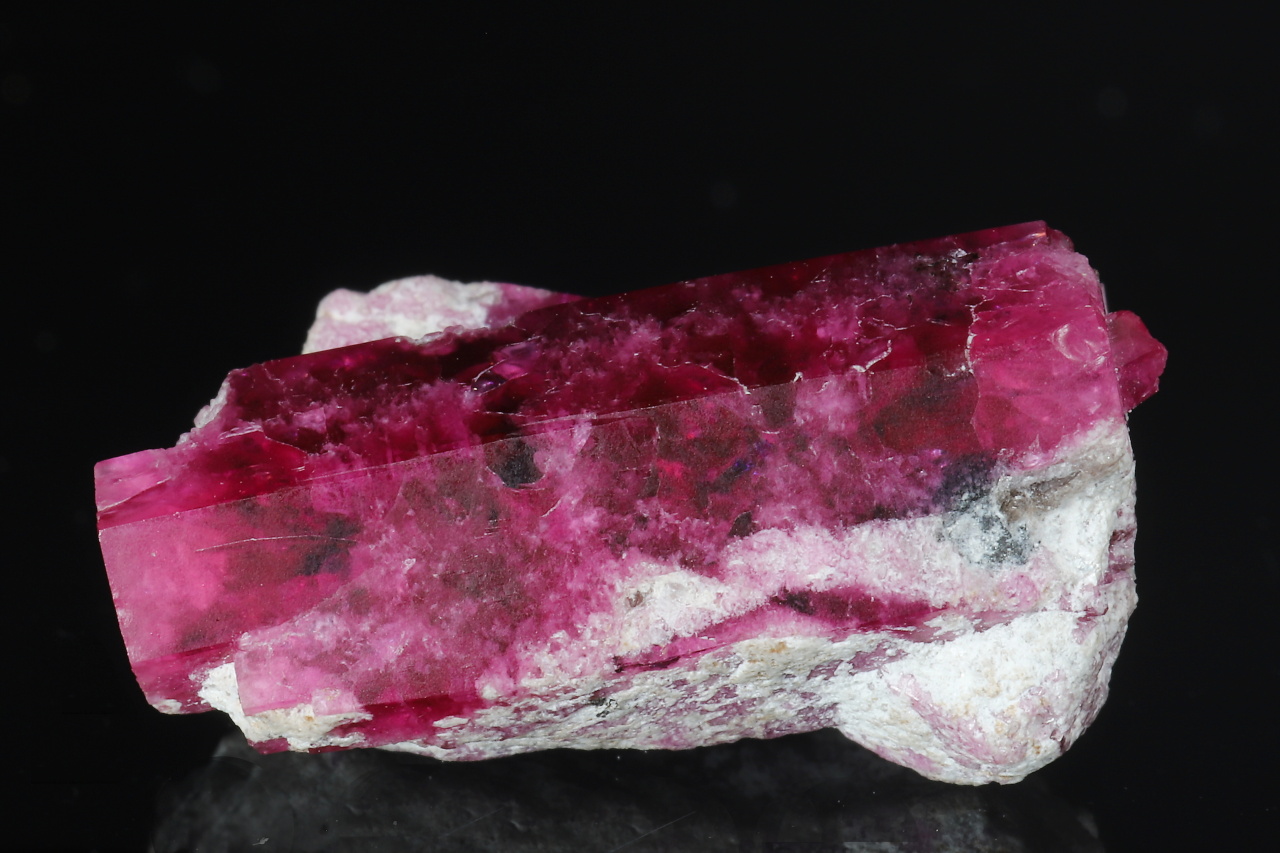 Red Beryl - Image 8