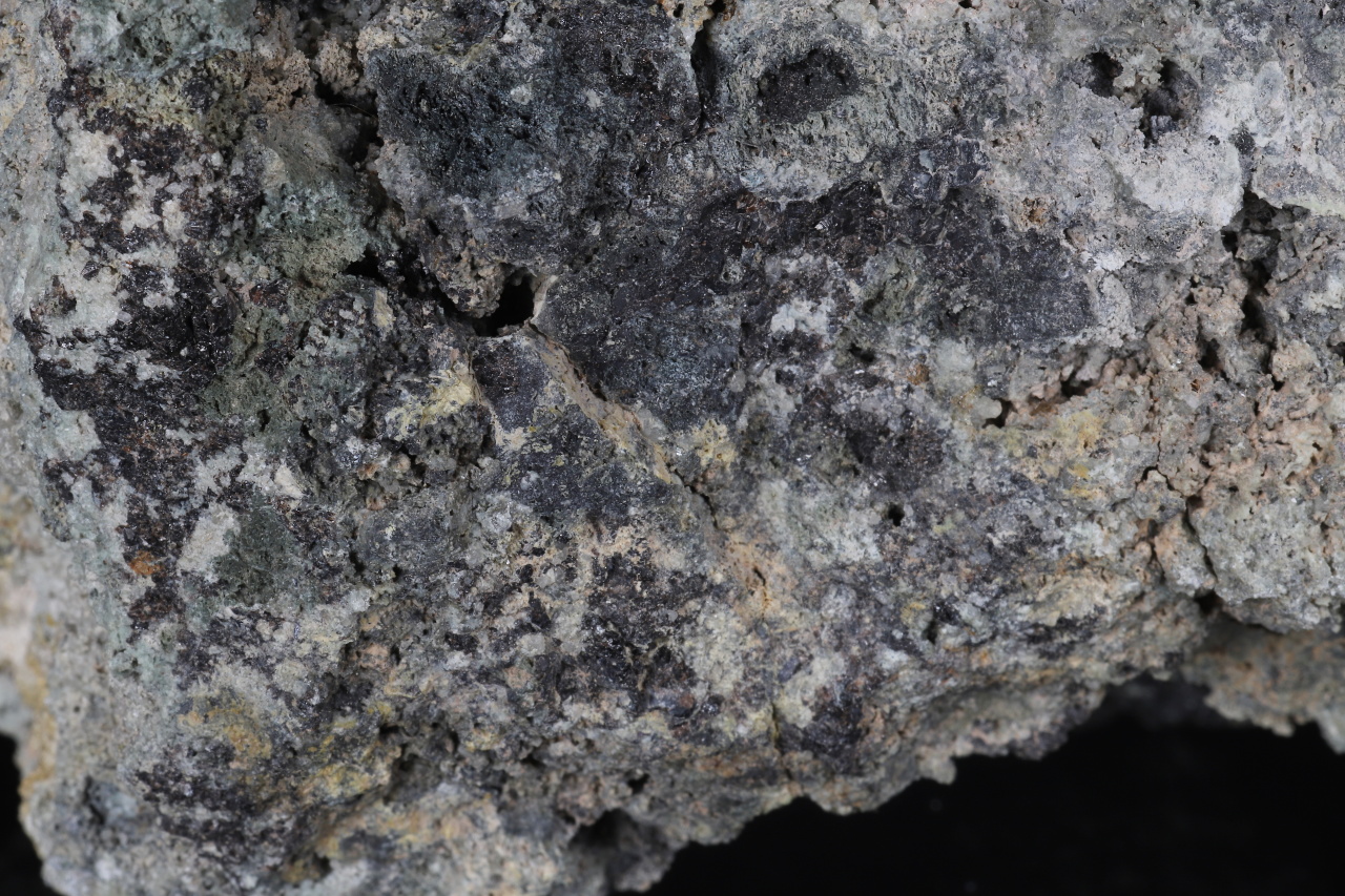 Scorodite, wolframite - Image 6