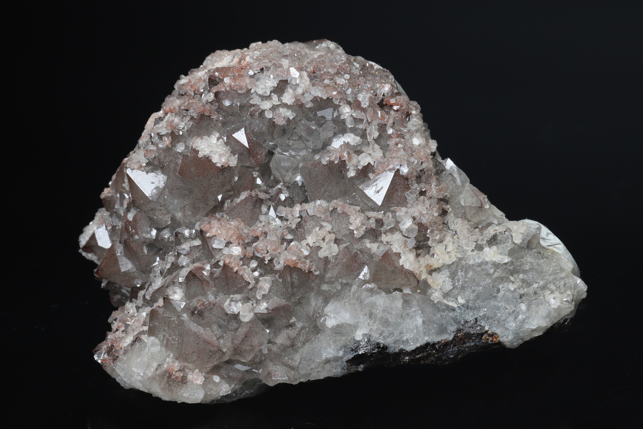 Quartz, calcite, sphalerite