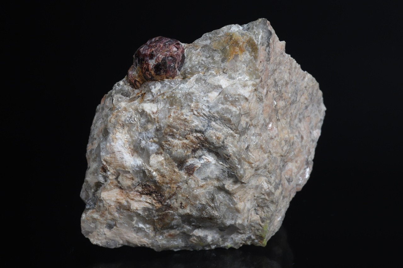 Almandine - Image 3