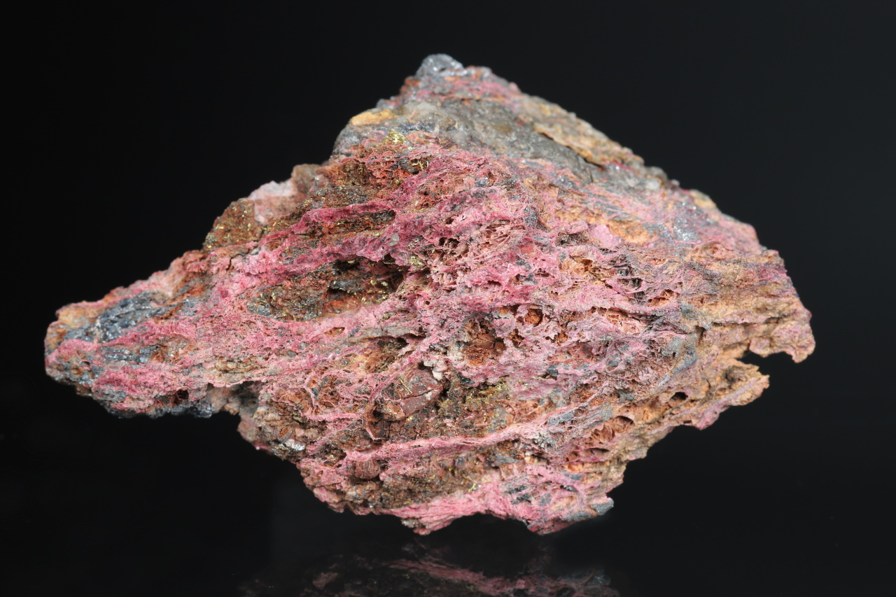 Gold, erythrite