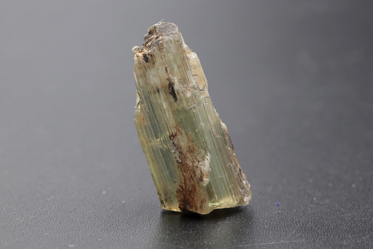 Diaspore "Sultanite" - Image 5