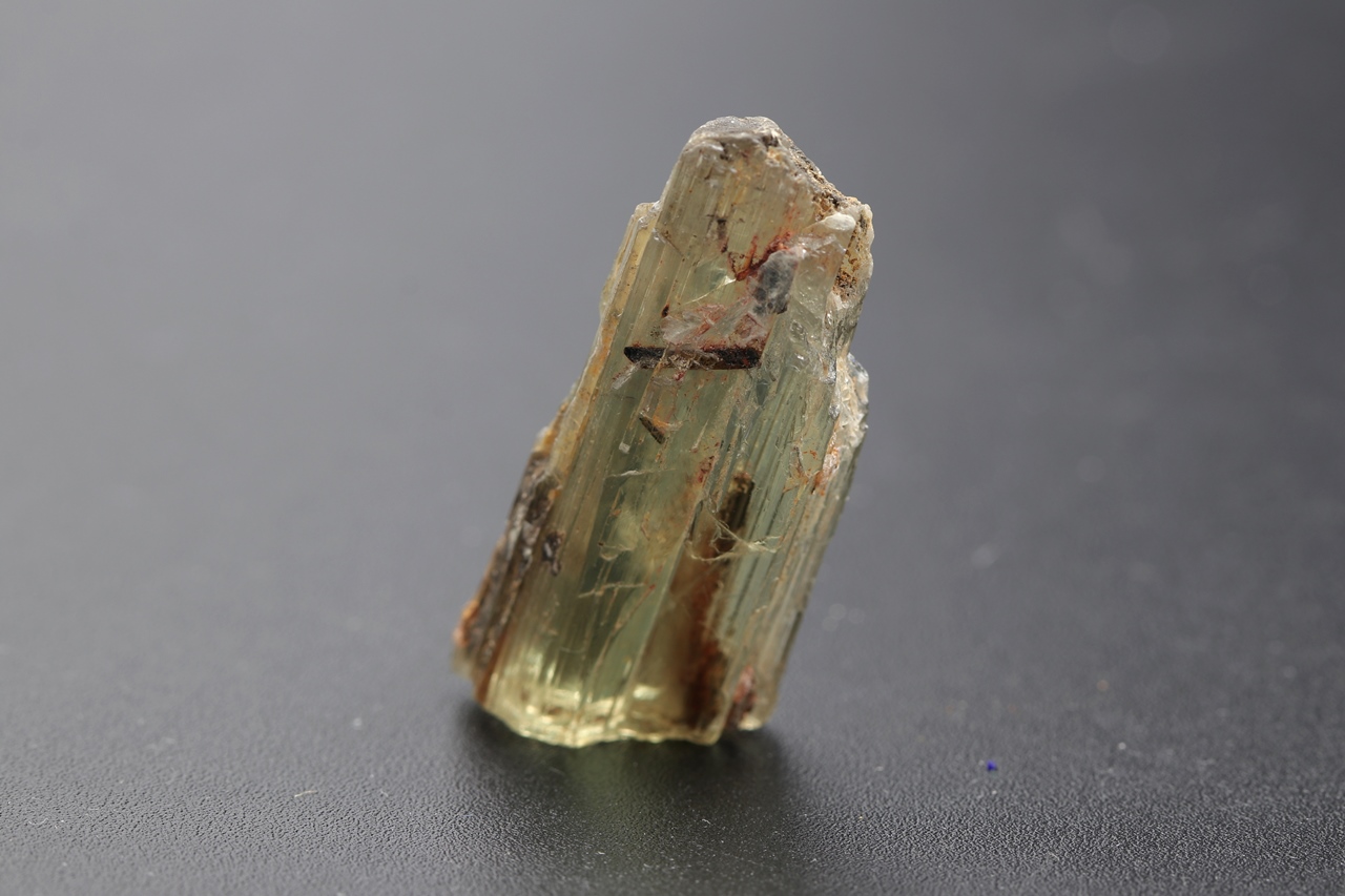 Diaspore "Sultanite" - Image 2