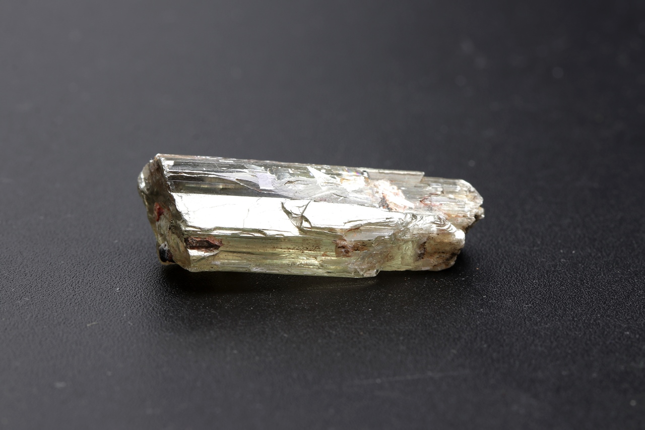 Diaspore "Sultanite" - Image 7