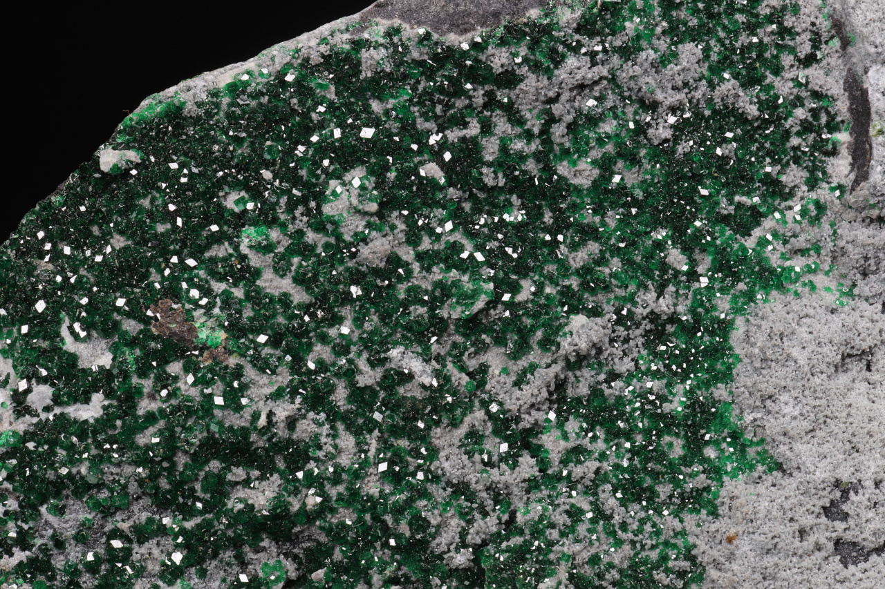 Uvarovite - Image 2