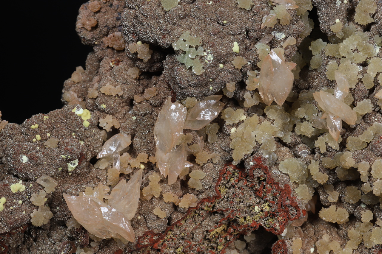 Austinite, calcite - Image 3