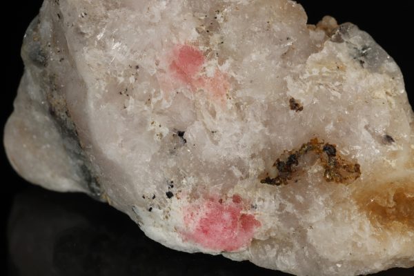 Tugtupite - Image 3