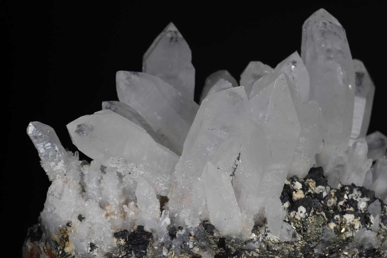 Quartz, pyrite - Image 2