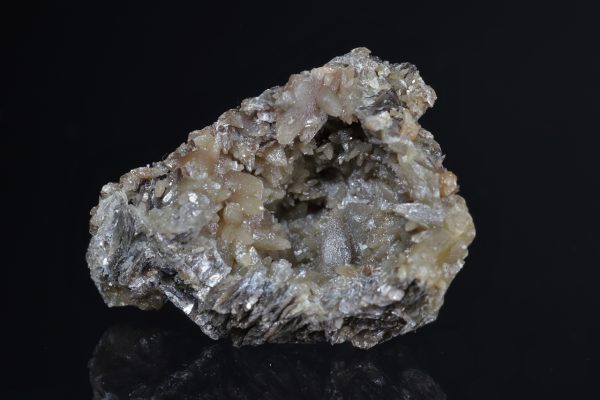 Stolzite - Image 5
