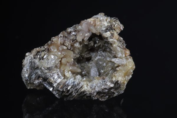 Stolzite - Image 4
