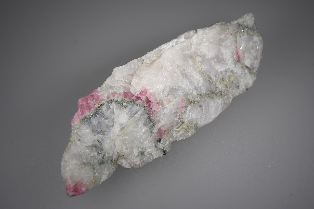 Tugtupite