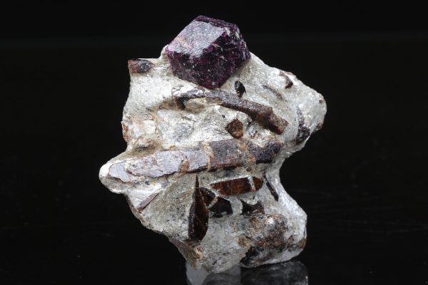 Almandine, staurolite - Image 4