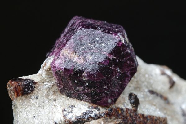Almandine, staurolite - Image 5