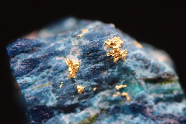 Gold, shattuckite
