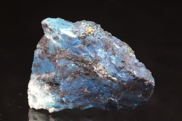 Gold, shattuckite