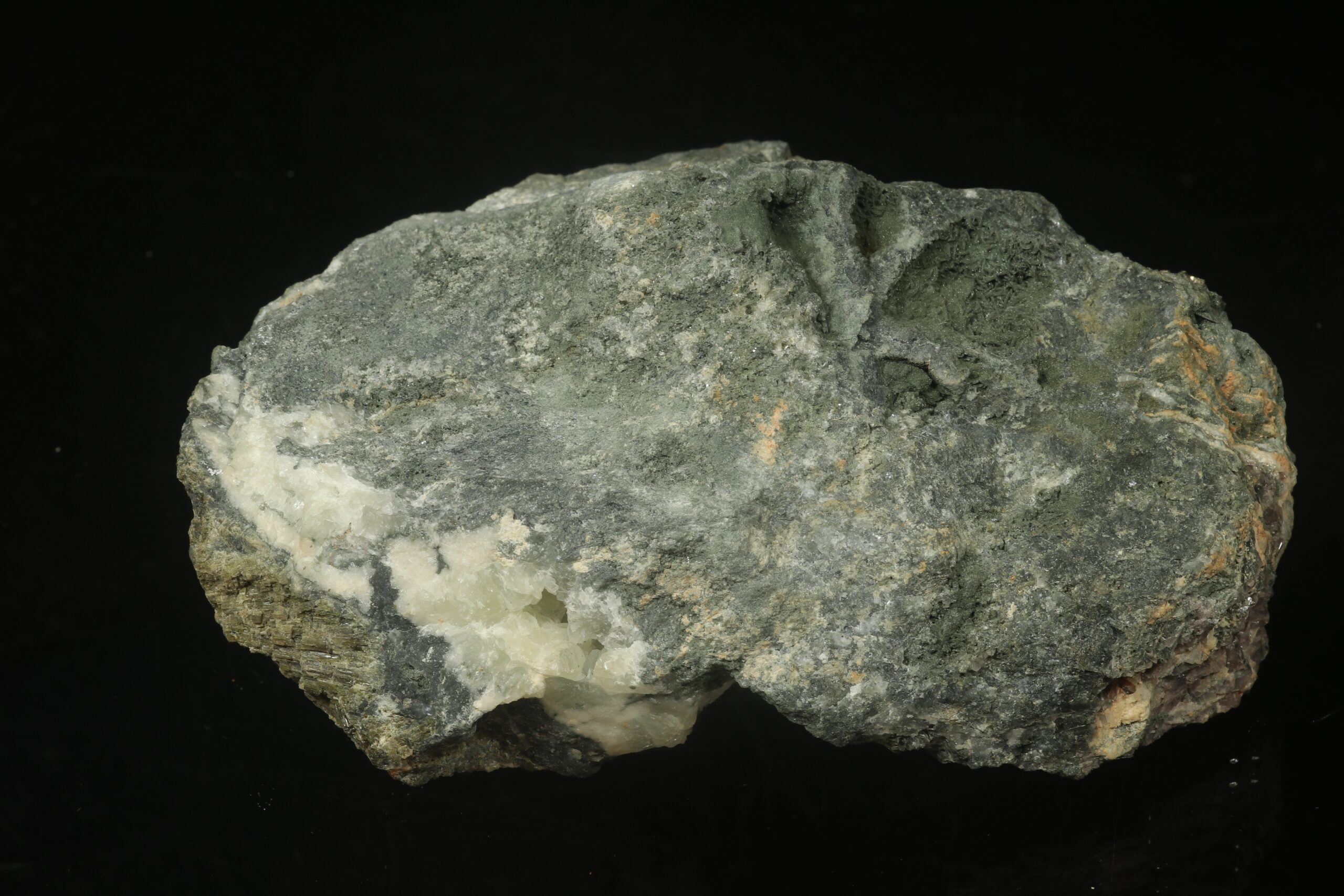 Clinozoisite, prehnite - Image 2