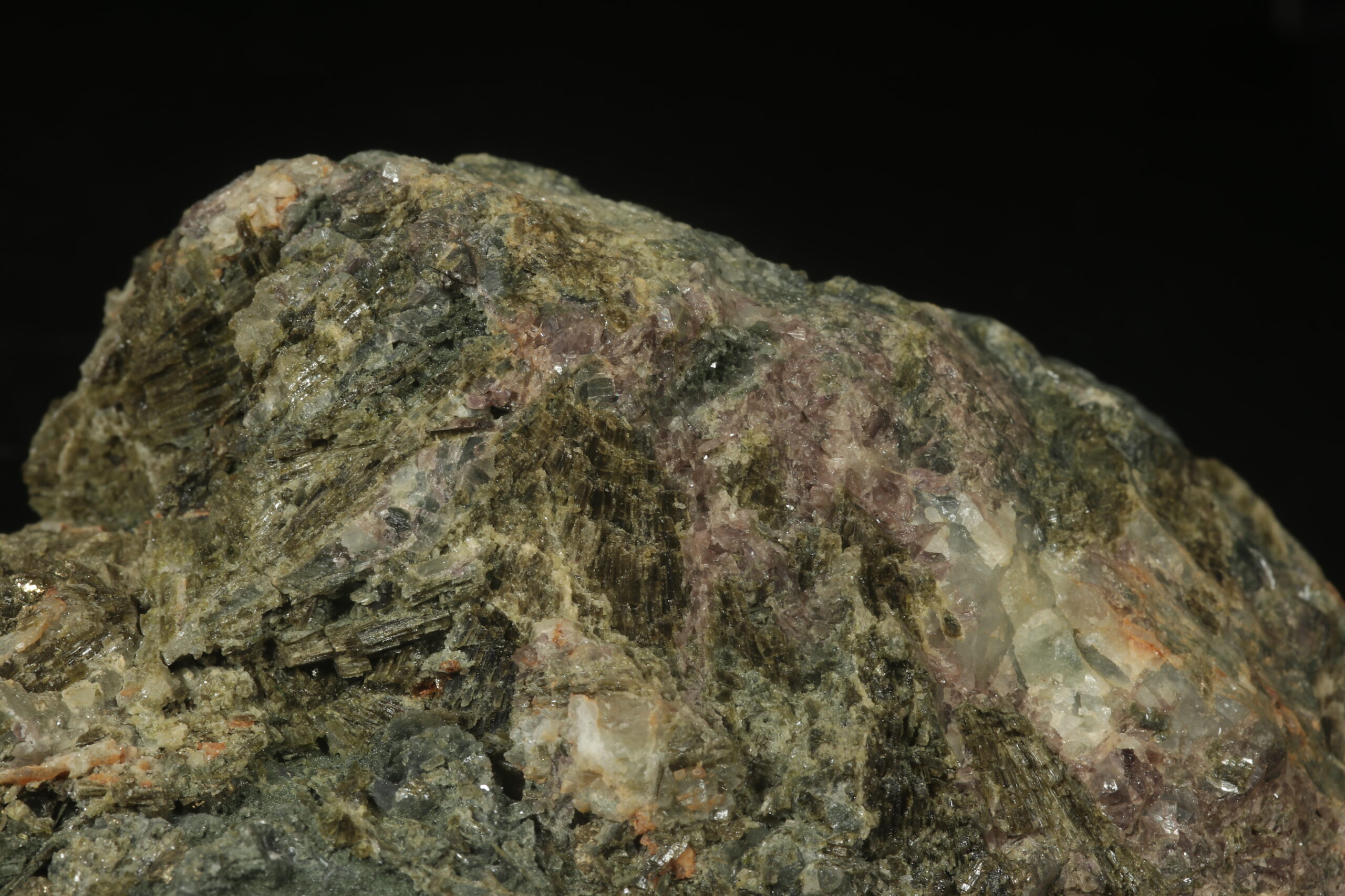 Clinozoisite, prehnite - Image 5