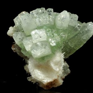 Apophyllite, stilbite, mesolite