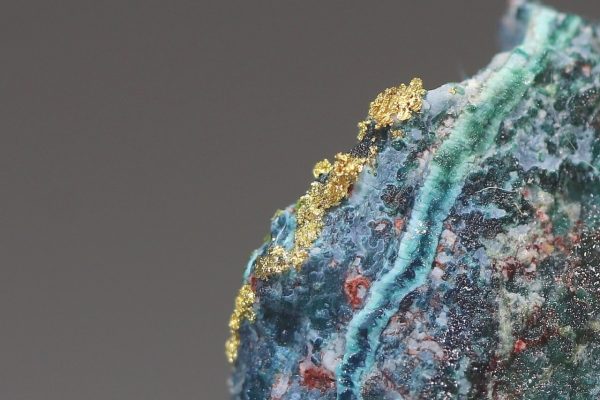 Gold, shattuckite - Image 6