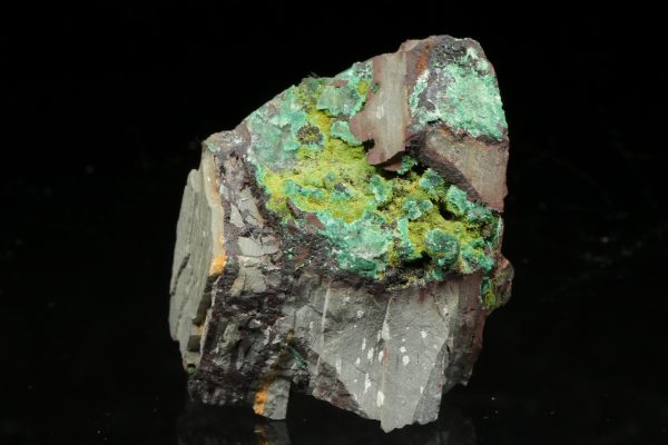 Volbortite, malachite - Image 2