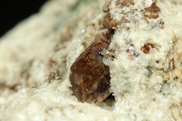 Zircon - Image 5