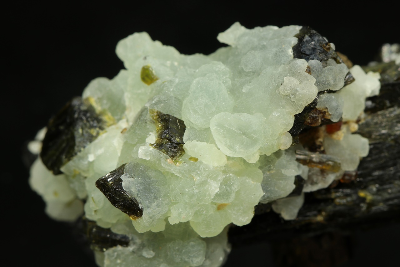 Epidote, prehnite, andradite - Image 7
