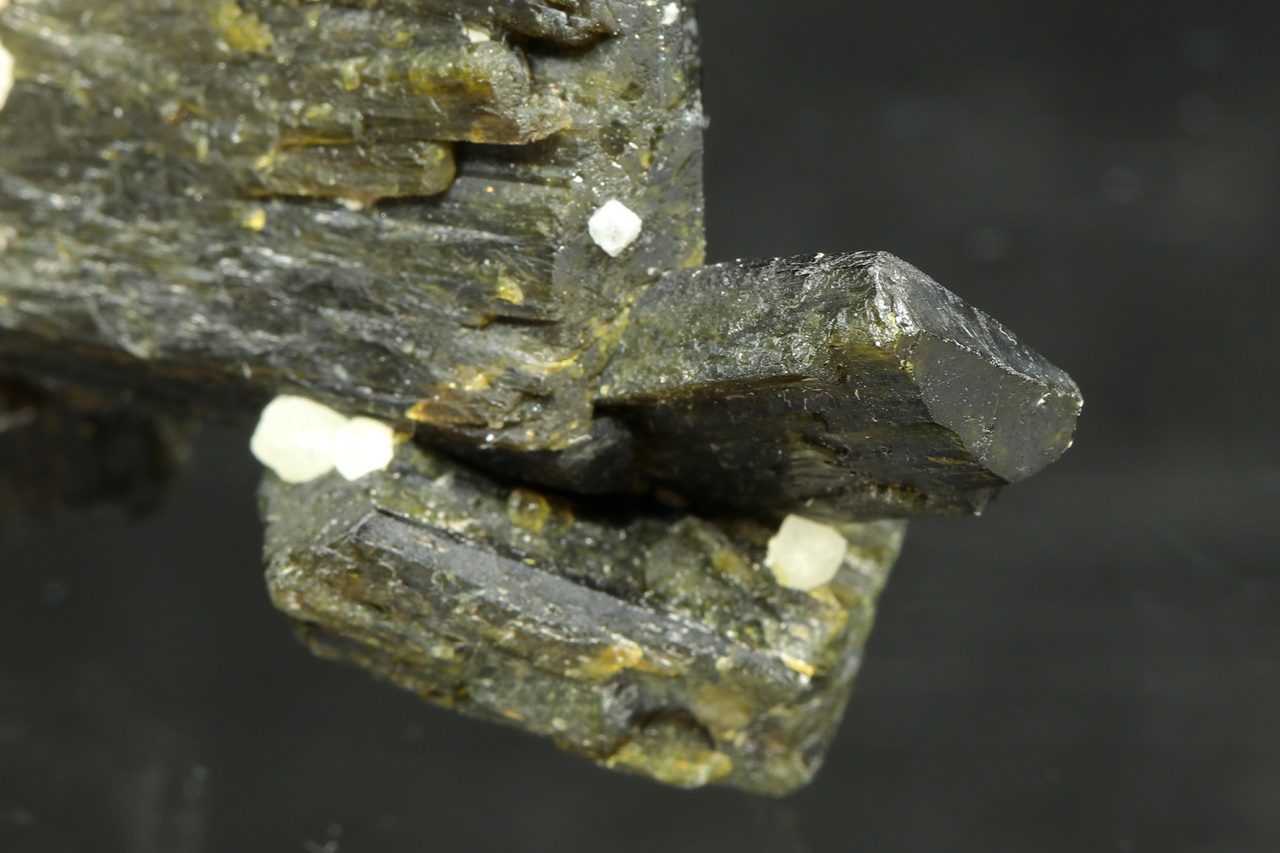 Epidote, prehnite, andradite - Image 8