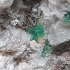 Fluorite, calcite, laumontite