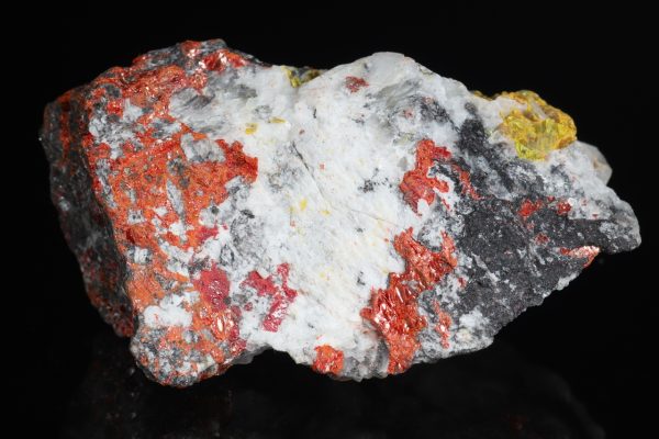Getchellite, orpiment - Image 4