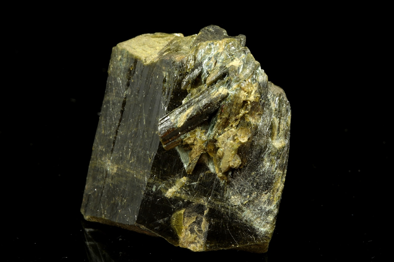 Epidote - Image 4