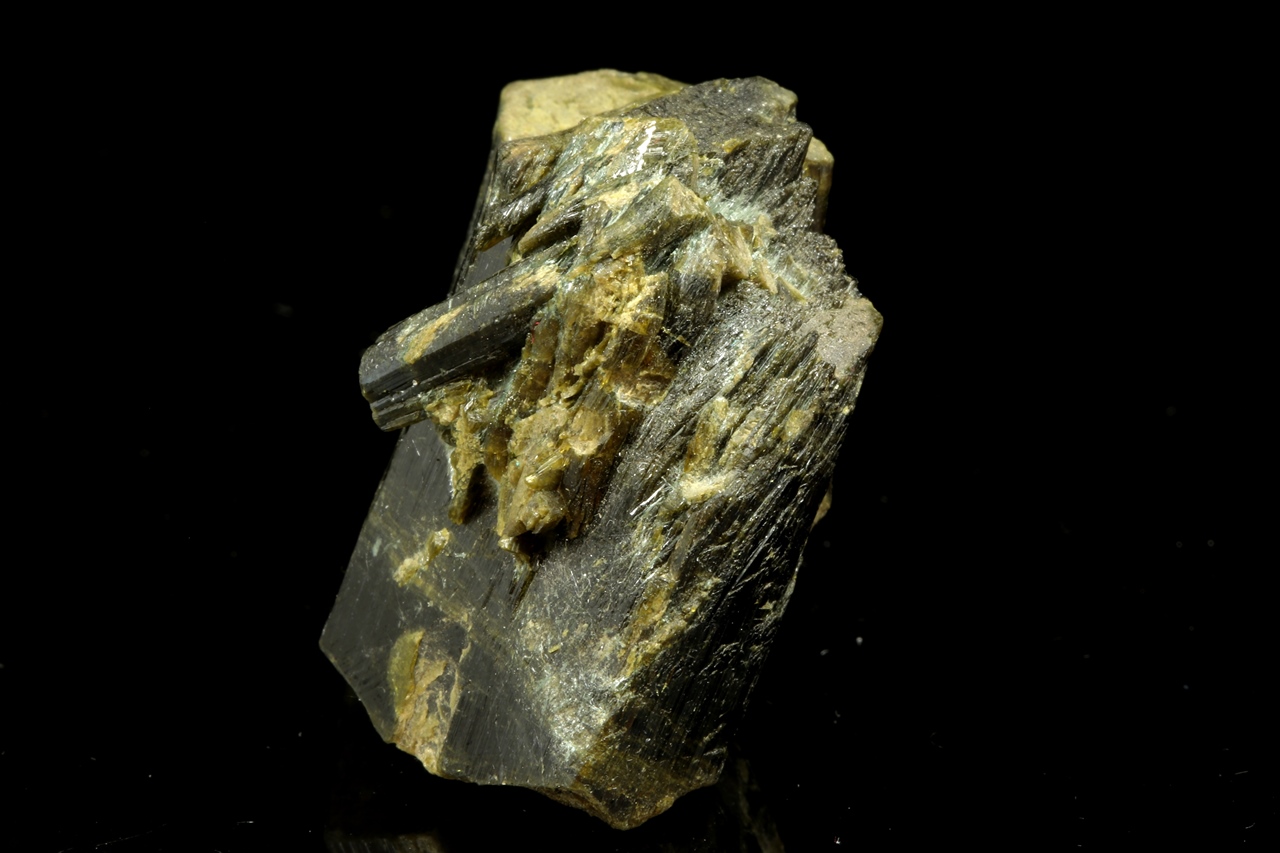 Epidote - Image 5