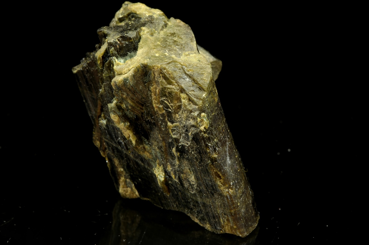 Epidote - Image 8