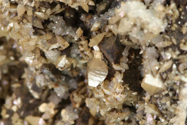 Wulfenite - Image 8