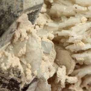 Topaz, albite, limonite