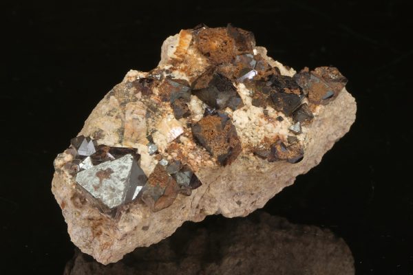 Magnetite - Image 2