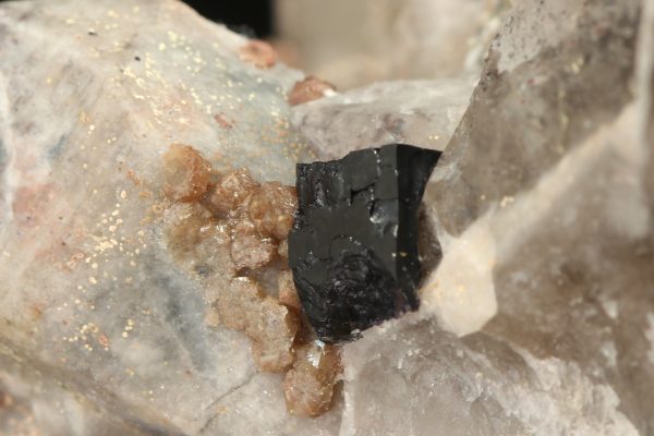 Scheelite, fluorite - Image 5