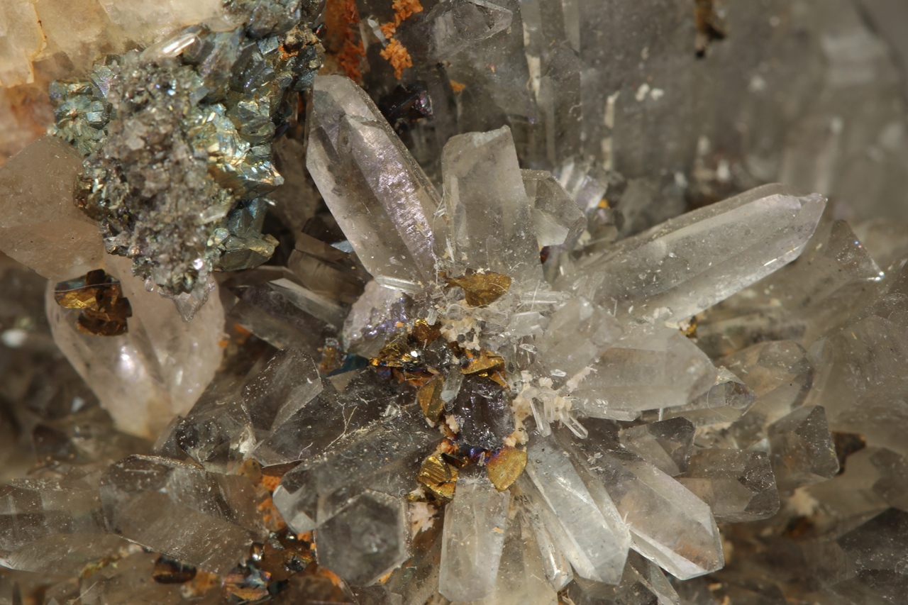 Chalcopyrite - Image 13