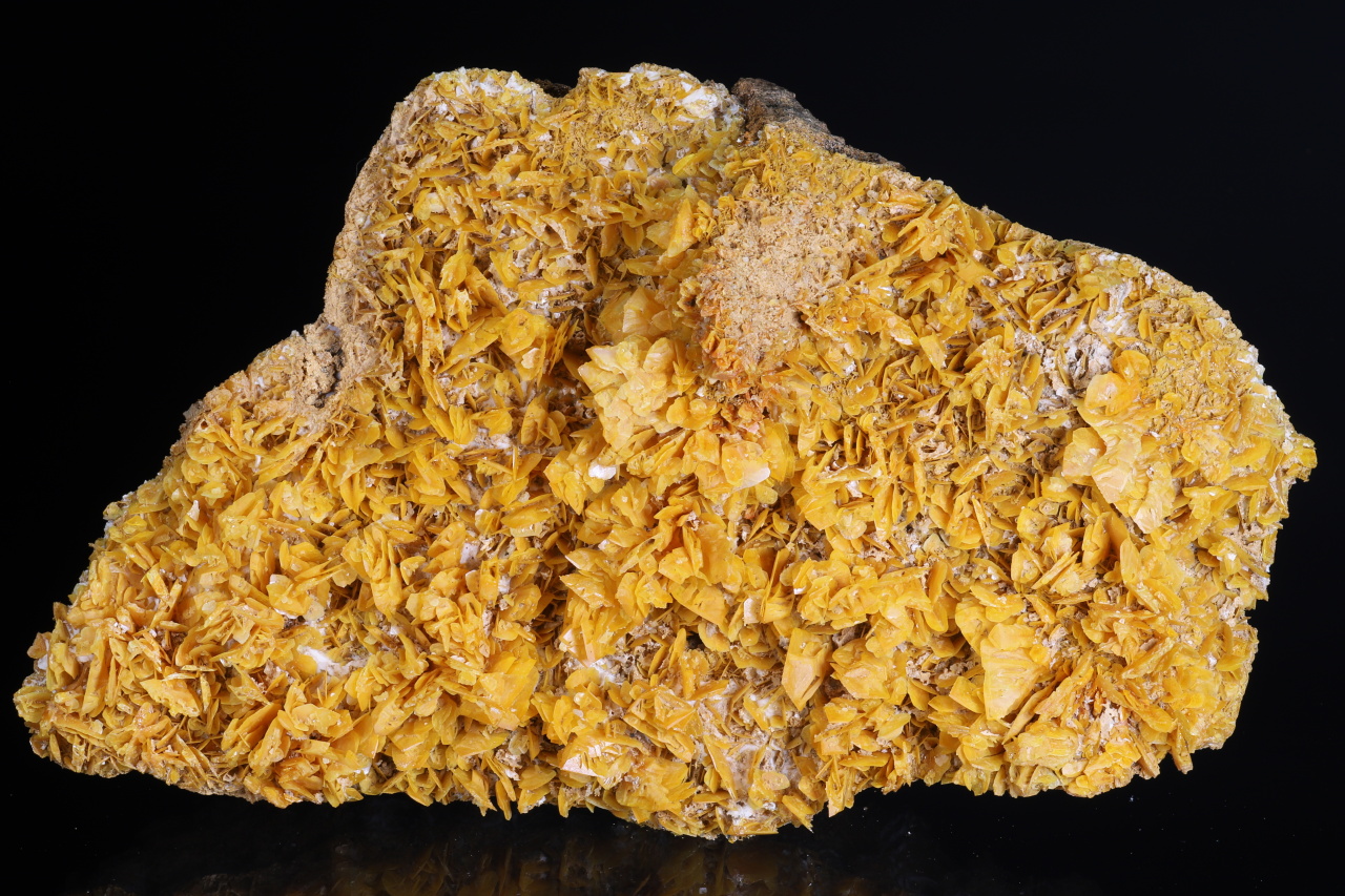 Wulfenite