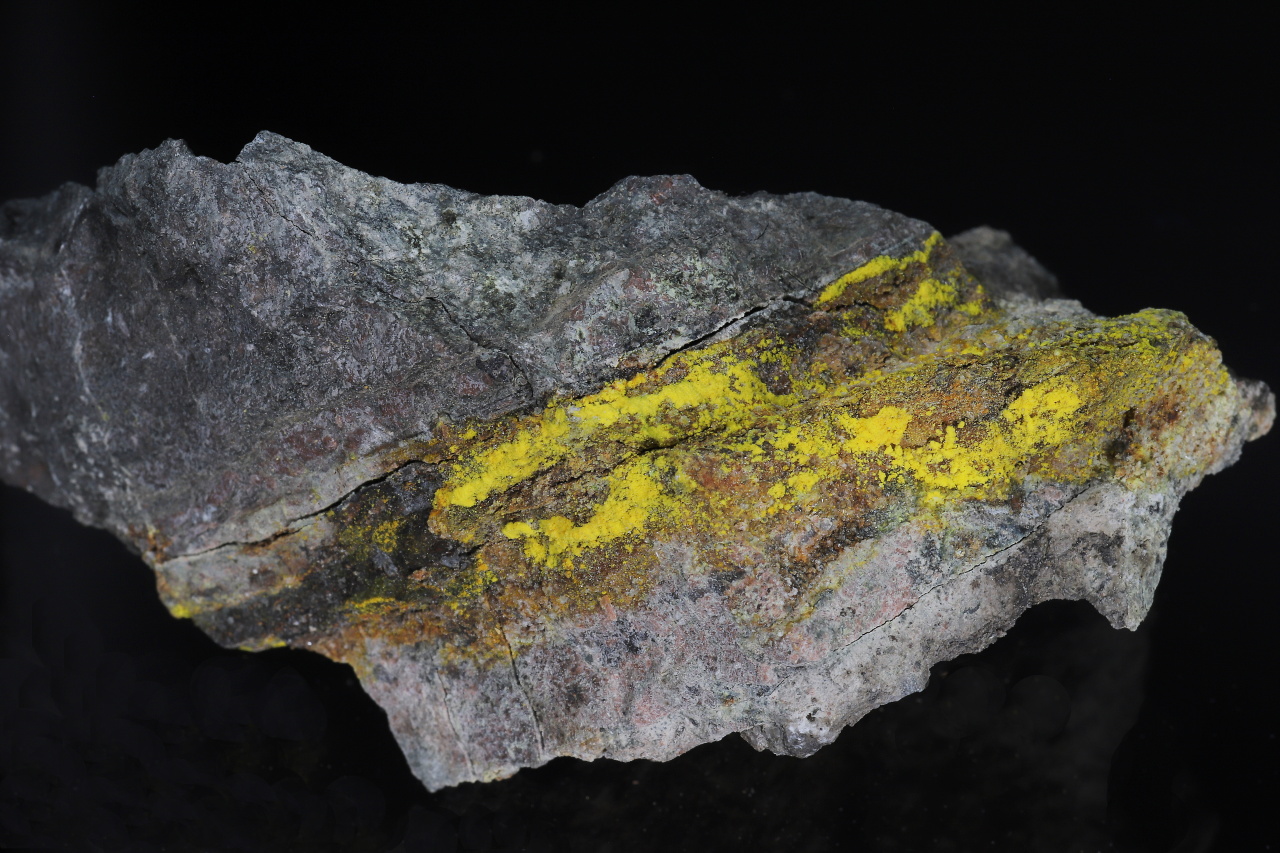 Natrozippeite - Image 4