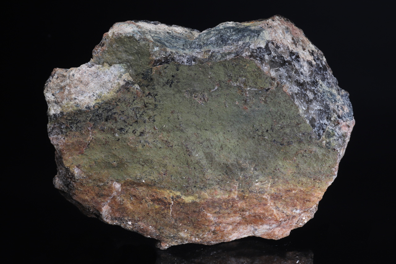 Messelite, mitridatite, triphylite - Image 4