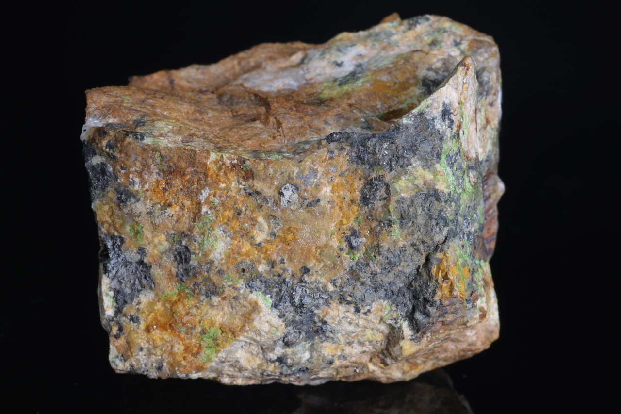 Hessite, winstanleyite, rodalquilarite - Image 4
