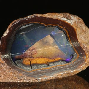 Precious opal
