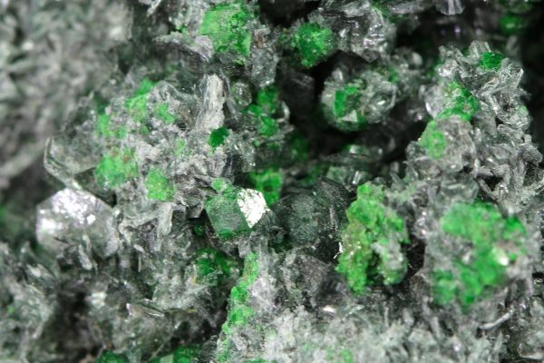 Uvarovite, clinochlore - Image 5
