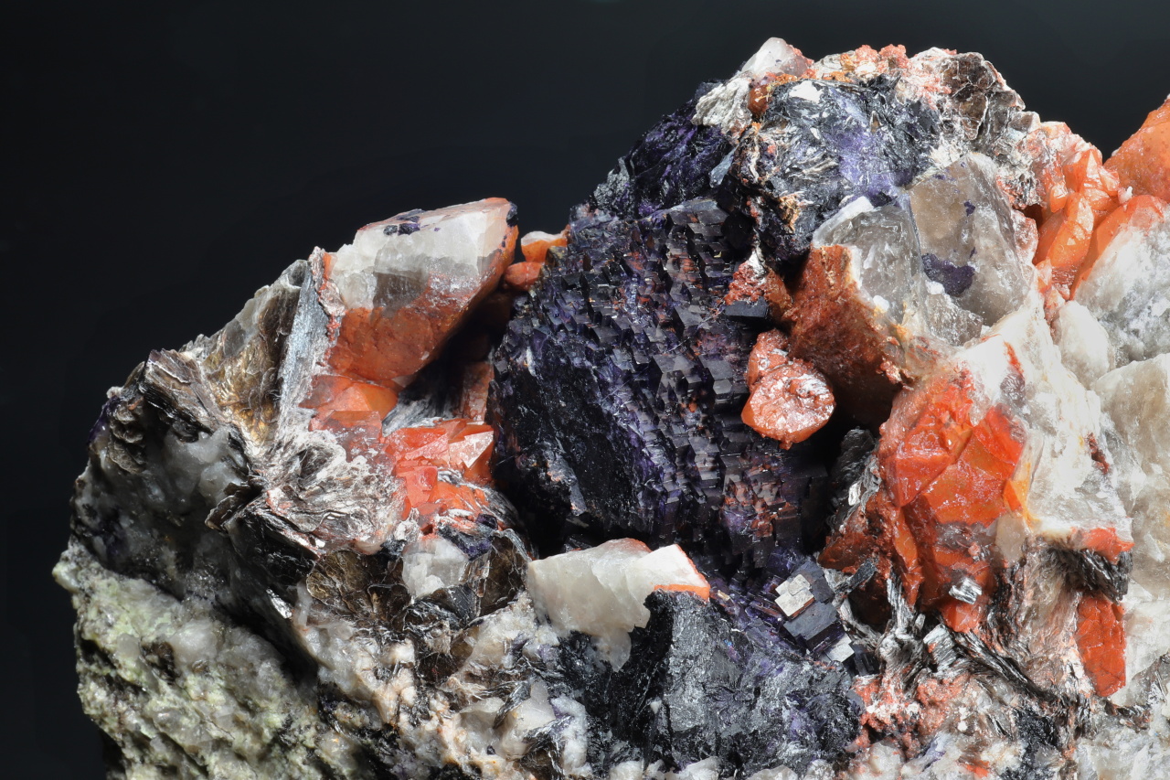 Fluorite, quartz, zinnwaldite - Image 3